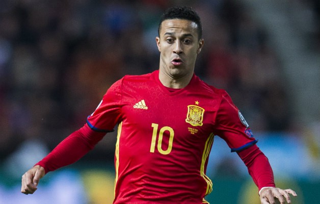 Thiago abandona la concentración de la selección española con un esguince de tobillo