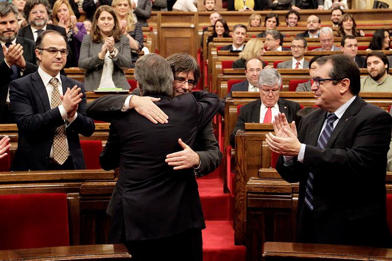 Puigdemont durante el debate de investidura (Foto: EFE) - 