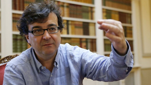 Javier Cercas: “Ellos tienen el derecho de callarse. Nosotros, la obligación de saber”