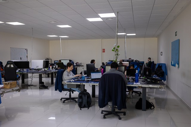 La expansión en EEUU de la alicantina Embention suma un nuevo paso con su acuerdo tecnológico con SkyRunner