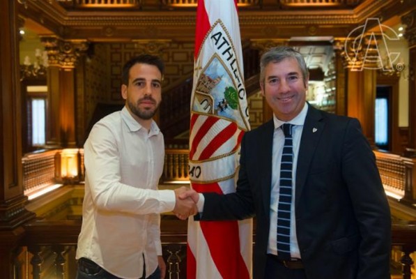 Beñat renueva con el Athletic hasta 2020 con una cláusula de rescisión de 50 millones de euros