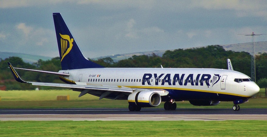 Ryanair seleccionará personal de cabina este mes en Valencia