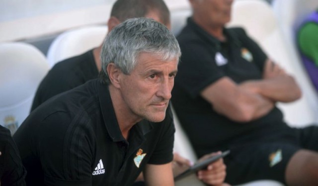 La baja de Javi García 'trastoca' los planes de Setién
