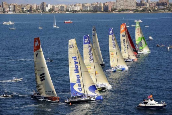 La flota completa la etapa prólogo y se prepara para la 'In Port' del día 14
