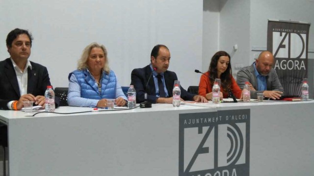 El pacto para revisar la Constitución reaviva la campaña a favor del Derecho Civil valenciano
