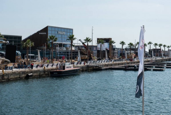 Urbanismo concede una licencia 'in extremis' al Consell para las actividades de la Volvo 