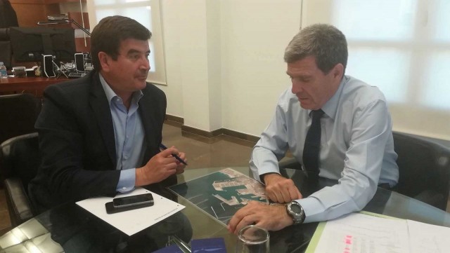 Fernando Giner se reúne con Aurelio Martínez para impulsar el puerto y su relación con la ciudad