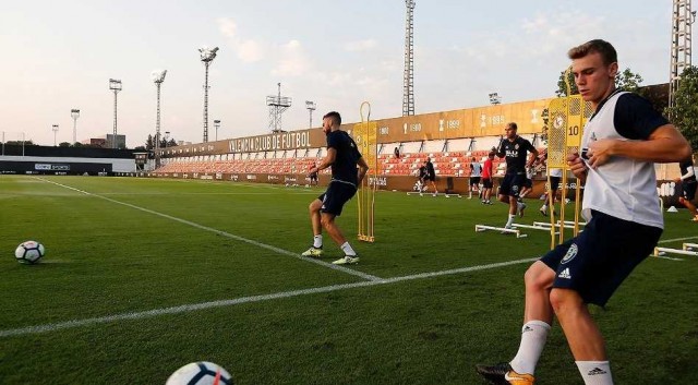 Lato, ausencia del entrenamiento a dos días de medirse al Betis