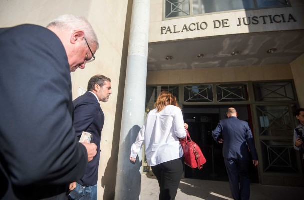 'Caso Comercio': un informe para explicar los 25 contratos bajo sospecha ante el fiscal y la jueza