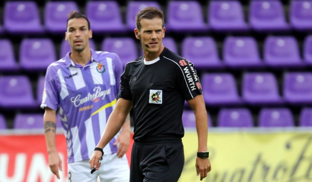 Pulido Santana dirigirá el Llagostera-Elche de esta tarde