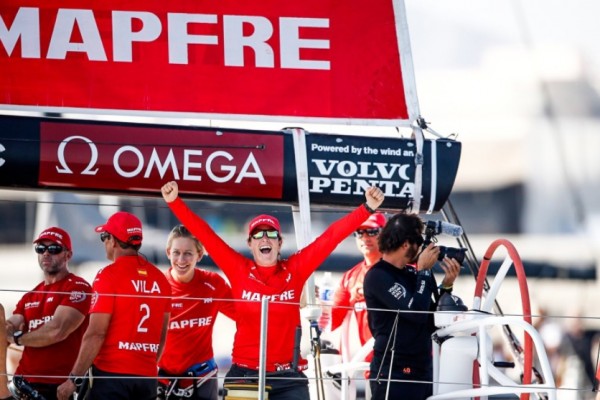 El 'Mapfre' da un recital en la primera regata costera de la Vuelta al Mundo