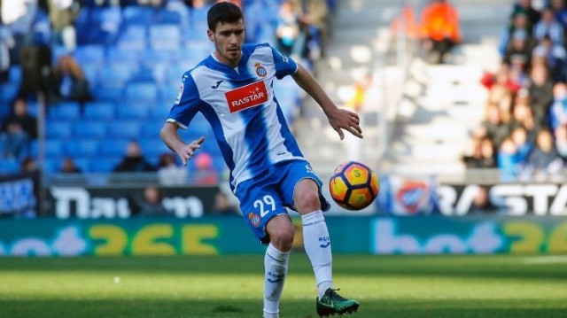 Aarón enamora un año después de su debut en Primera