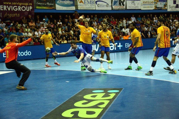 El Benidorm se juega con Zarautz su continuidad en la Copa