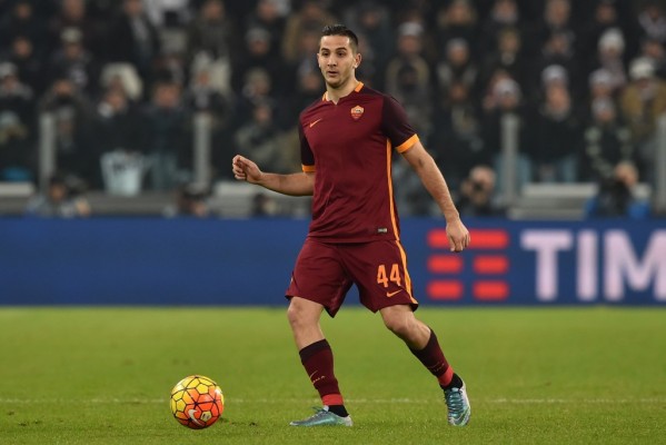 Manolas, del Roma, podría perderse el duelo contra el Chelsea por una lesión