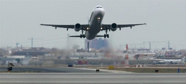 El aeropuerto de Valencia supera los 5 millones de pasajeros en un año