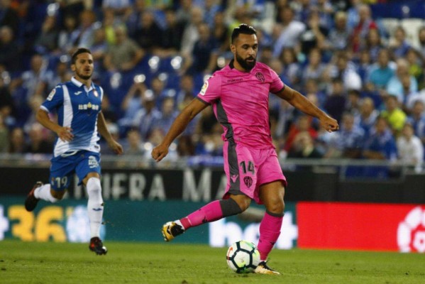 
El Levante jugará ocho de once partidos fuera de los horarios clásicos