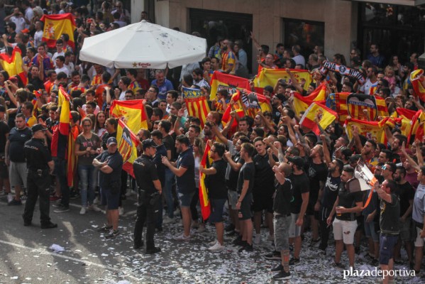 Dimite el presidente de Curva Nord tras ser detenido por su presunta participación en las agresiones del 9 d'Octubre
