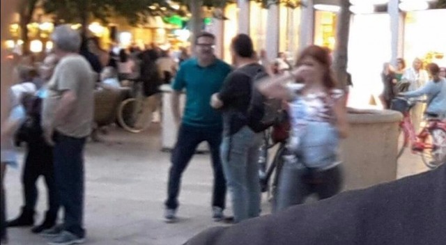 Grezzi niega haber ido al acto de Arran en València y se pregunta si no puede estar 