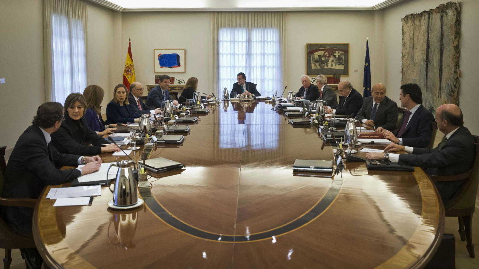 Comienza la reunión del Consejo de Ministros para activar el artículo 155

