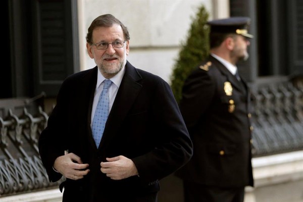Rajoy, decidido a comenzar a explorar un acuerdo con PSOE y C's para cuatro años