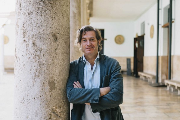 Javier Gomá: “La distancia entre la filosofía y el público ha servido para que la sustituya una literatura de peor condición”
