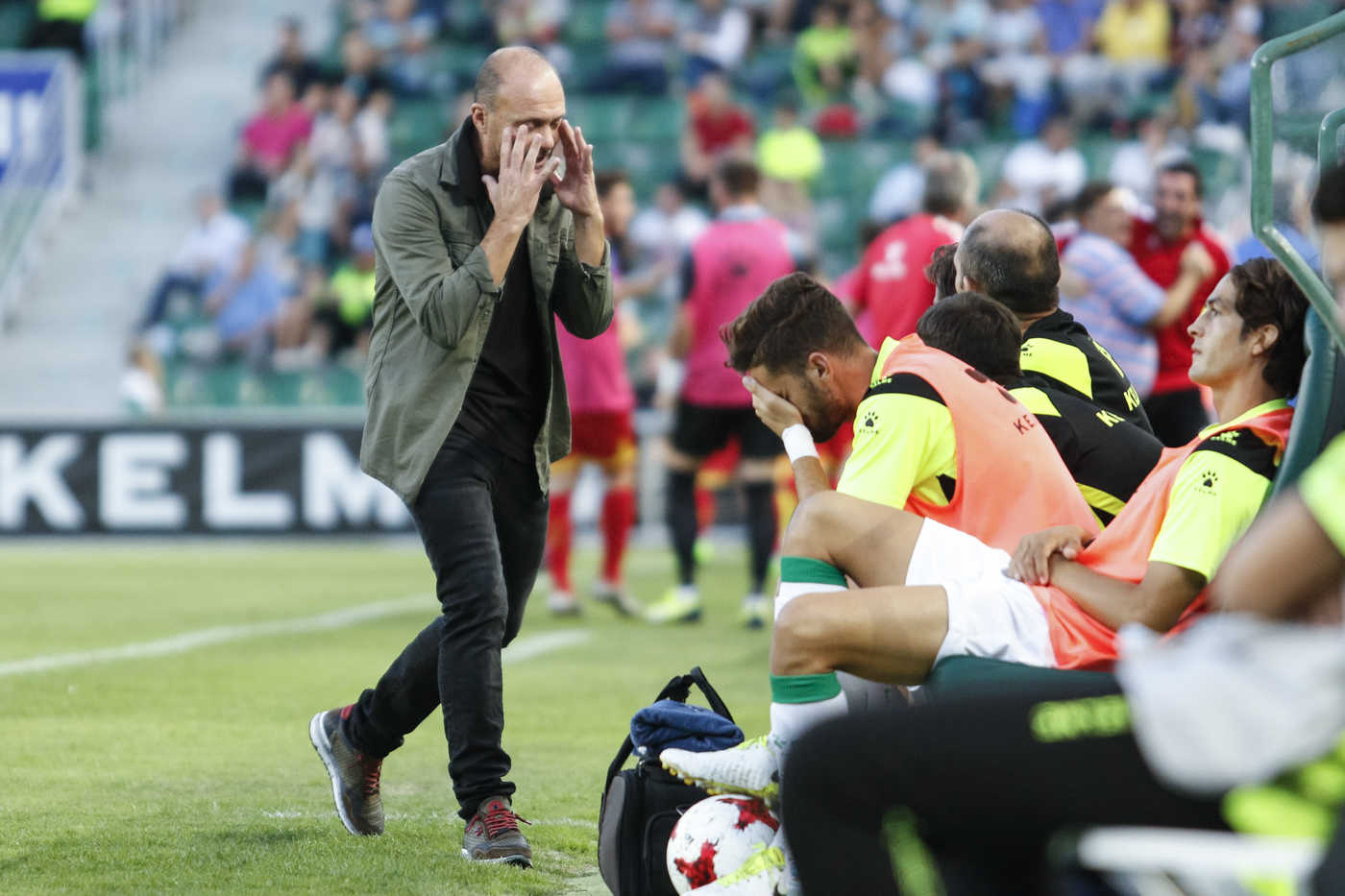 El Alcoyano saca los colores al Elche 