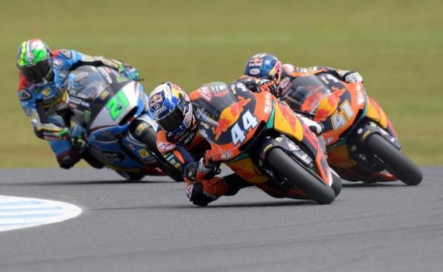 Oliveira se sube por primera vez a lo más alto del podio junto a KTM