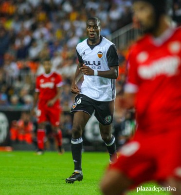 Kondogbia, baja ante el Zaragoza por una sanción de su etapa en el Sevilla