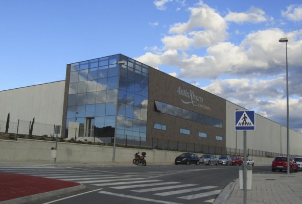 La empresa de Antiu Xixona factura un 2% más hasta 97 millones pese a la caída de precios