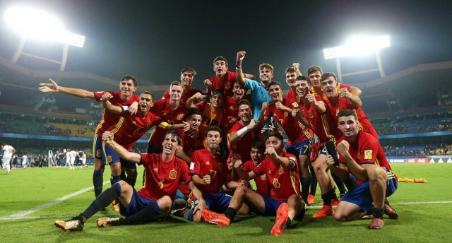 La España de Ferrán Torres y Hugo Guillamón se mide a la poderosa Mali por un puesto en la final