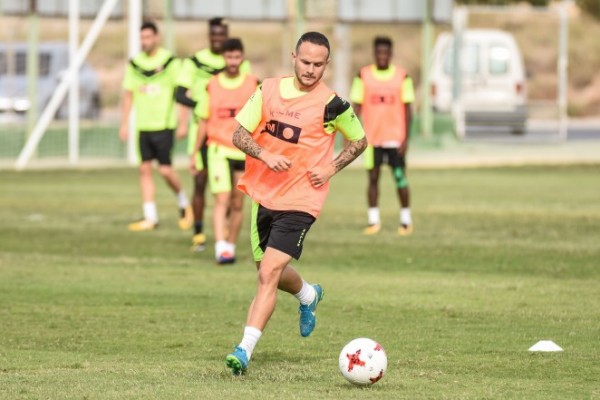 El Elche recibe a un Atlético con dudas