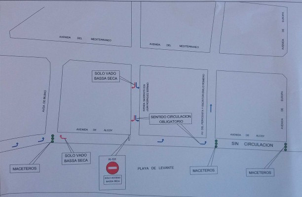 Benidorm limita más el tráfico en primera línea de Levante: cambios de circulación y maceteros
