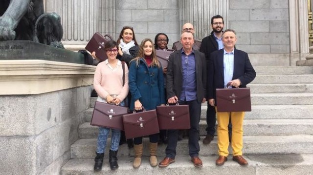 Compromís prepara alternativas de grupo propio y afila su rechazo a Pedro Sánchez