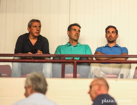 El Valencia CF rastrea el mercado 'a la caza' de jugadores libres para la próxima temporada