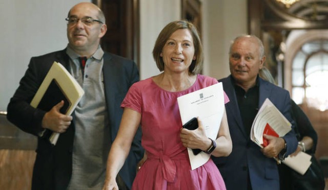 La Mesa admite la propuesta de JxSí y la CUP a pesar de las advertencias de los letrados y Fiscalía