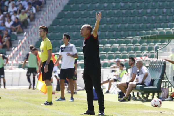 Este sábado se sabrá si Mir dirige al equipo en Cornellà