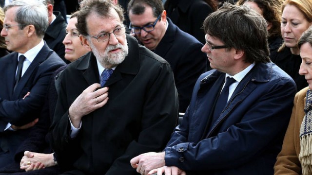 El Gobierno destituye a Puigdemont y convoca elecciones tras una DUI chapucera