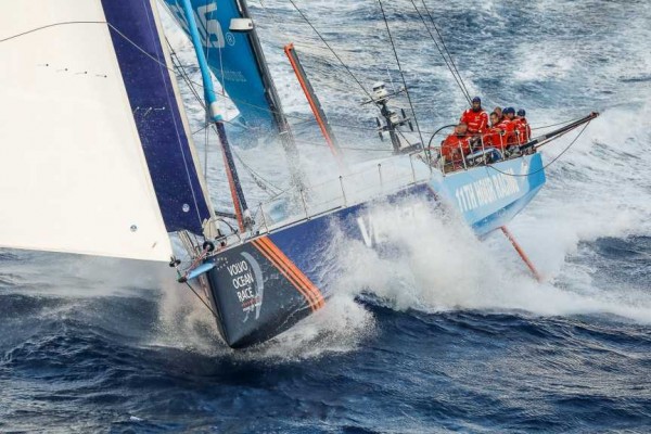 El 'Vestas' estadounidense gana la primera etapa entre Alicante y Lisboa

