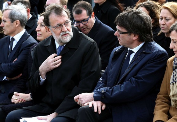Puigdemont deberá solicitar la paga como expresidente a Mariano Rajoy