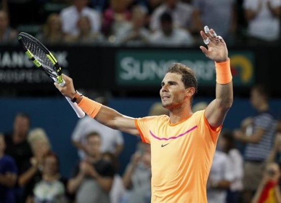 Federer se baja de París y deja Nadal a un partido de cerrar 2017 como número uno