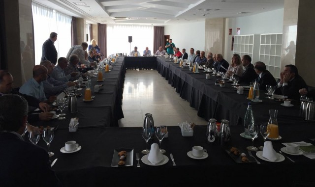 Los agricultores valencianos piden aplicar el 149 de la Constitución para conectar cuencas
