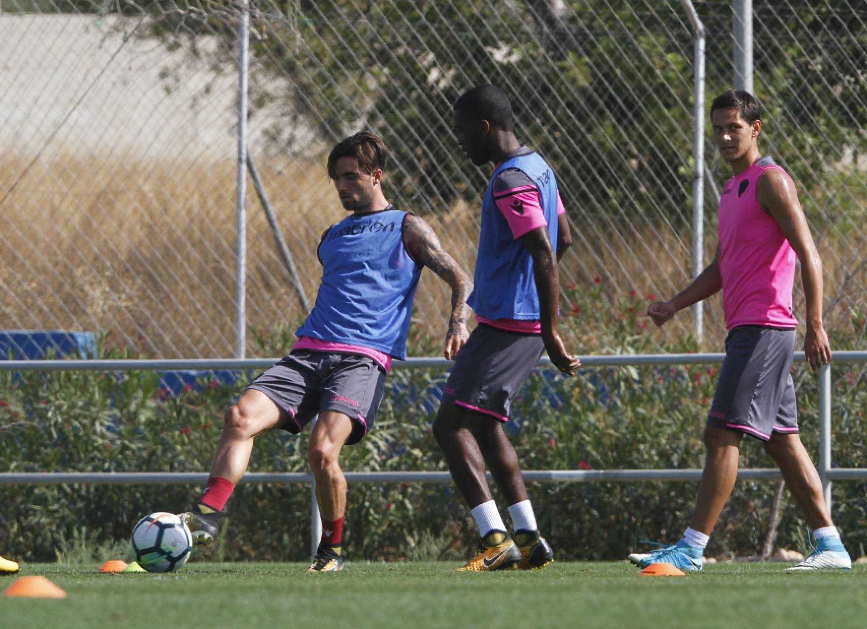 Jason se entrena con normalidad y está listo para jugar ante el Girona