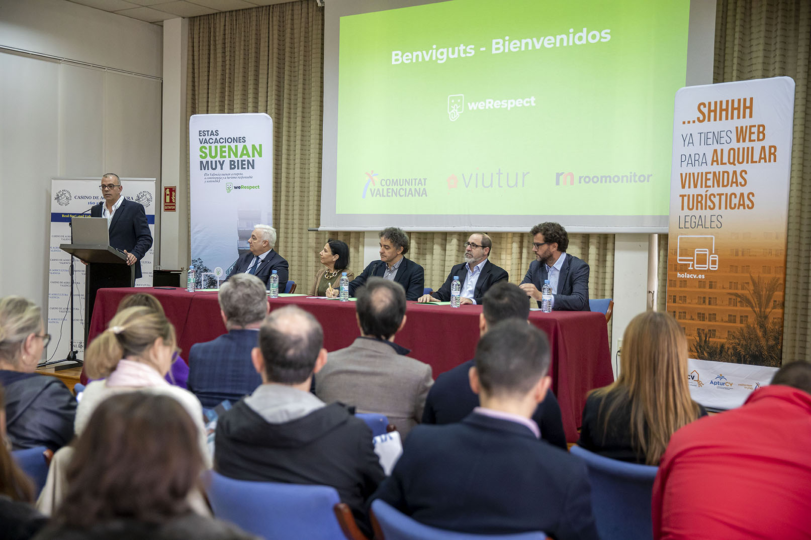 Entrega de certificaciones 'weRespect' a los pisos turísticos de València adheridos (Fotos: Marga Ferrer)