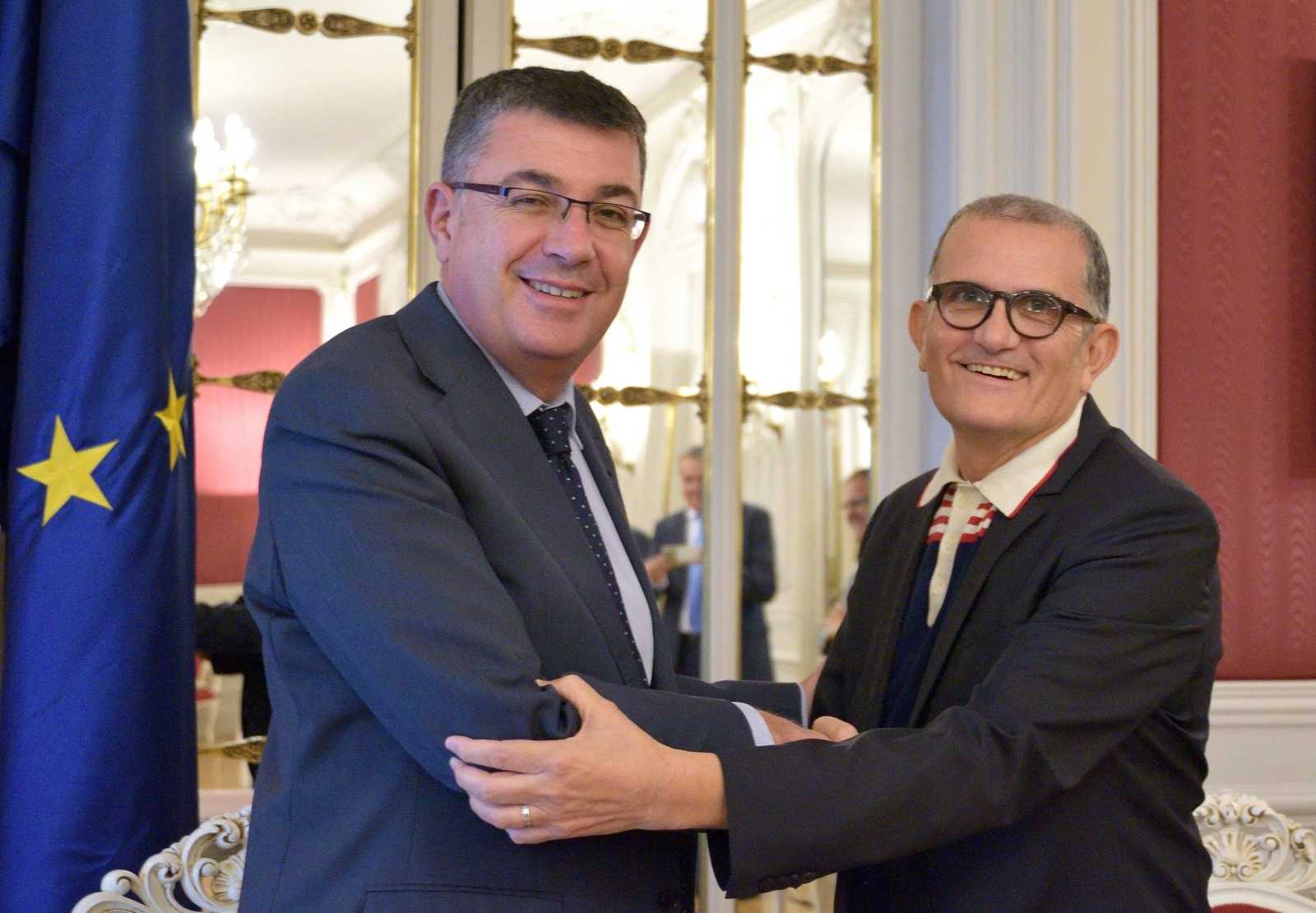 Les Corts Valencianes i l'IVAM renoven la seua col·laboració