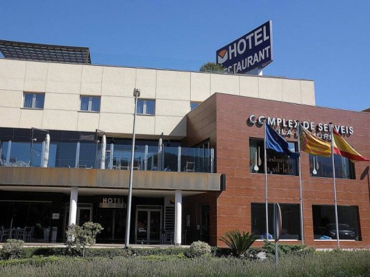 El enredo de la subasta de Panoramis: los hoteleros de Muro piden amparo al juez frente al Puerto 