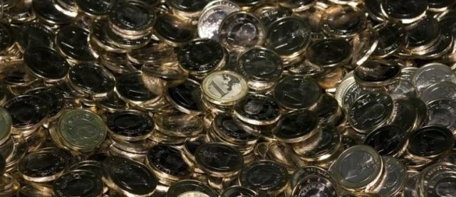 El Tesoro Público paga un 36% menos por sus nuevos bonos a cinco años
