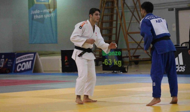 Alberto Varela progresa en los tatamis de la categoría júnior