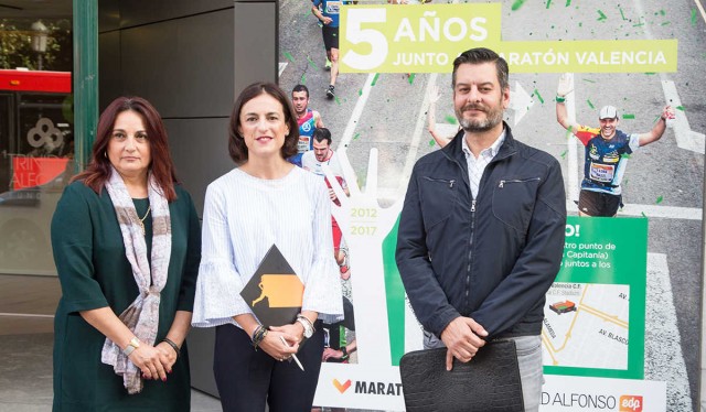 Los comercios del Centro Histórico ya empiezan a vestir la ciudad de Maratón