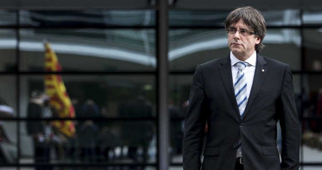 Fiscalía pide detener a Puigdemont y a los cuatro exconsejeros que le acompañan por rebelión

