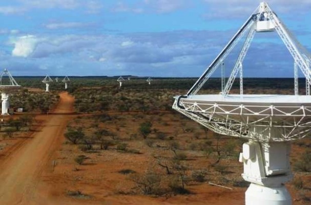 Científicos se reúnen en Valencia para debatir sobre el mayor radiotelescopio del mundo

